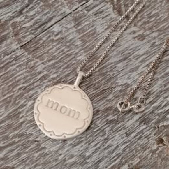 Sterling Silver 18" Box Chain Necklace With Sterling Silver Mom Pendant - Picture 2 of 3